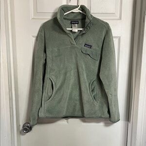 Patagonia Sage Green Fleece Jacket
